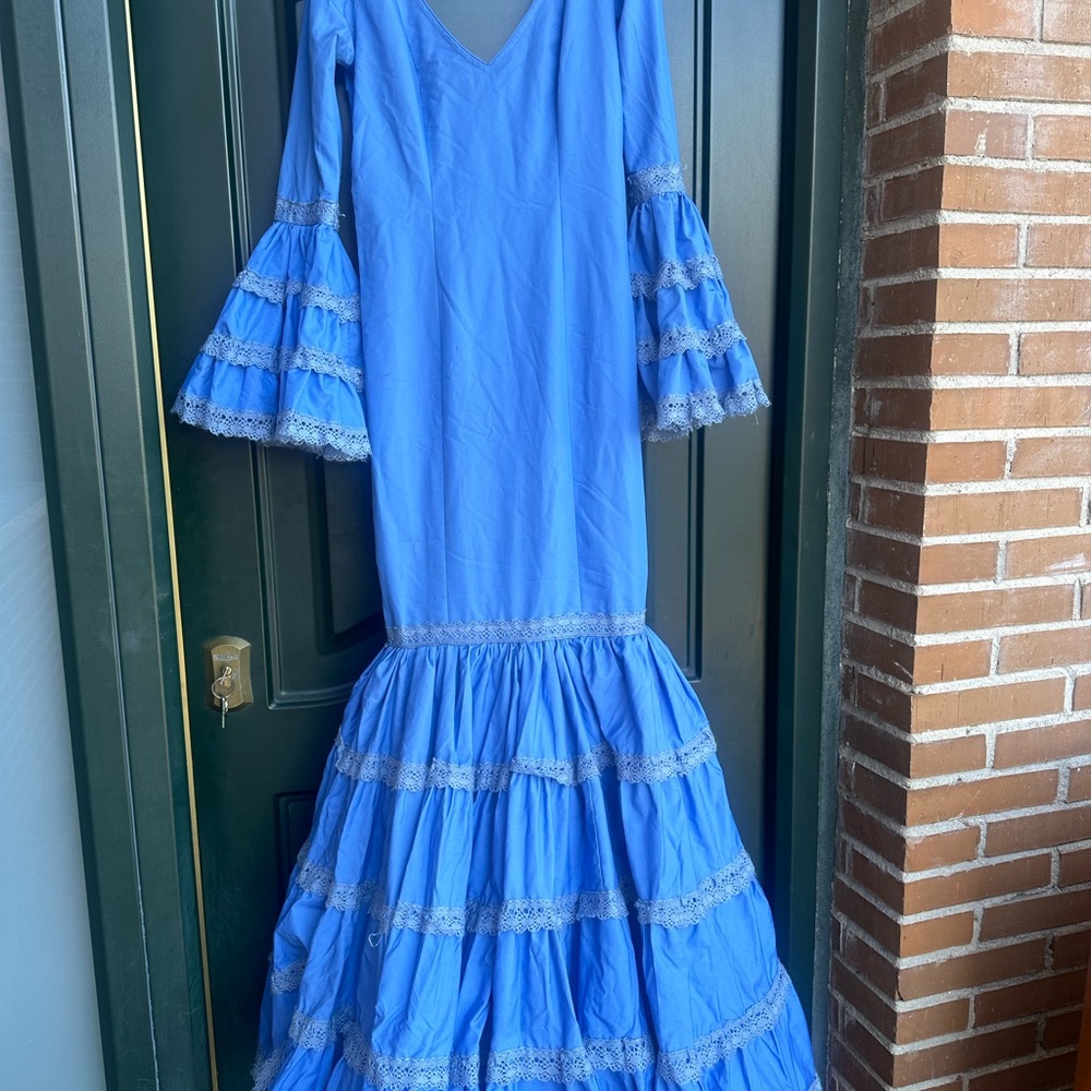 VESTIDO FLAMENCA AZUL KLEIN TALLA 38 ( costuras para sacar)